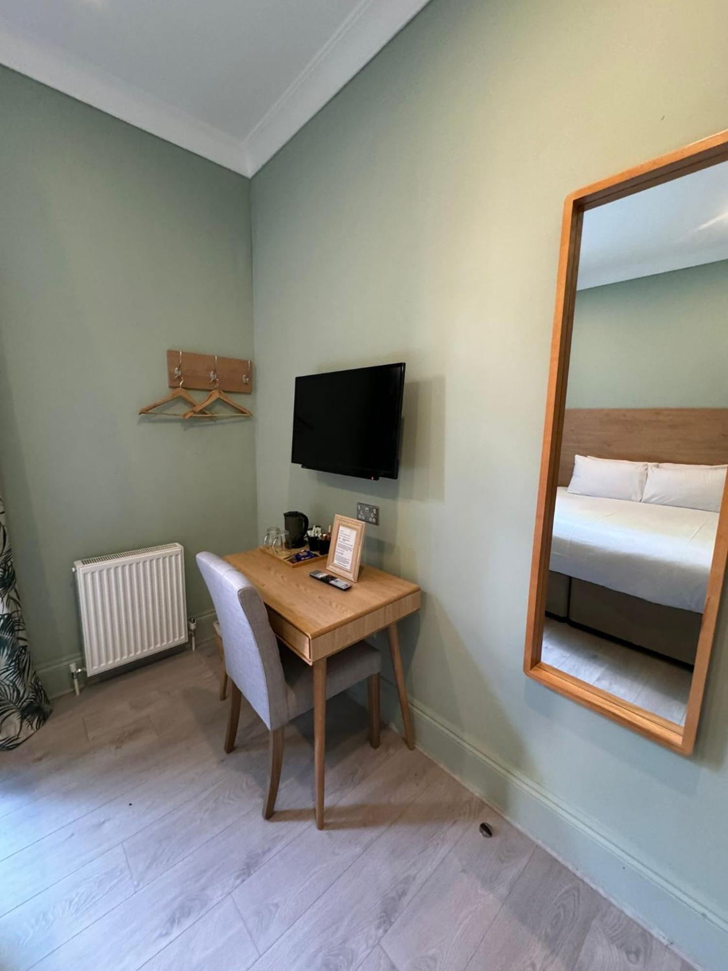 Marldon Olympia Hotel Лондон Екстер'єр фото