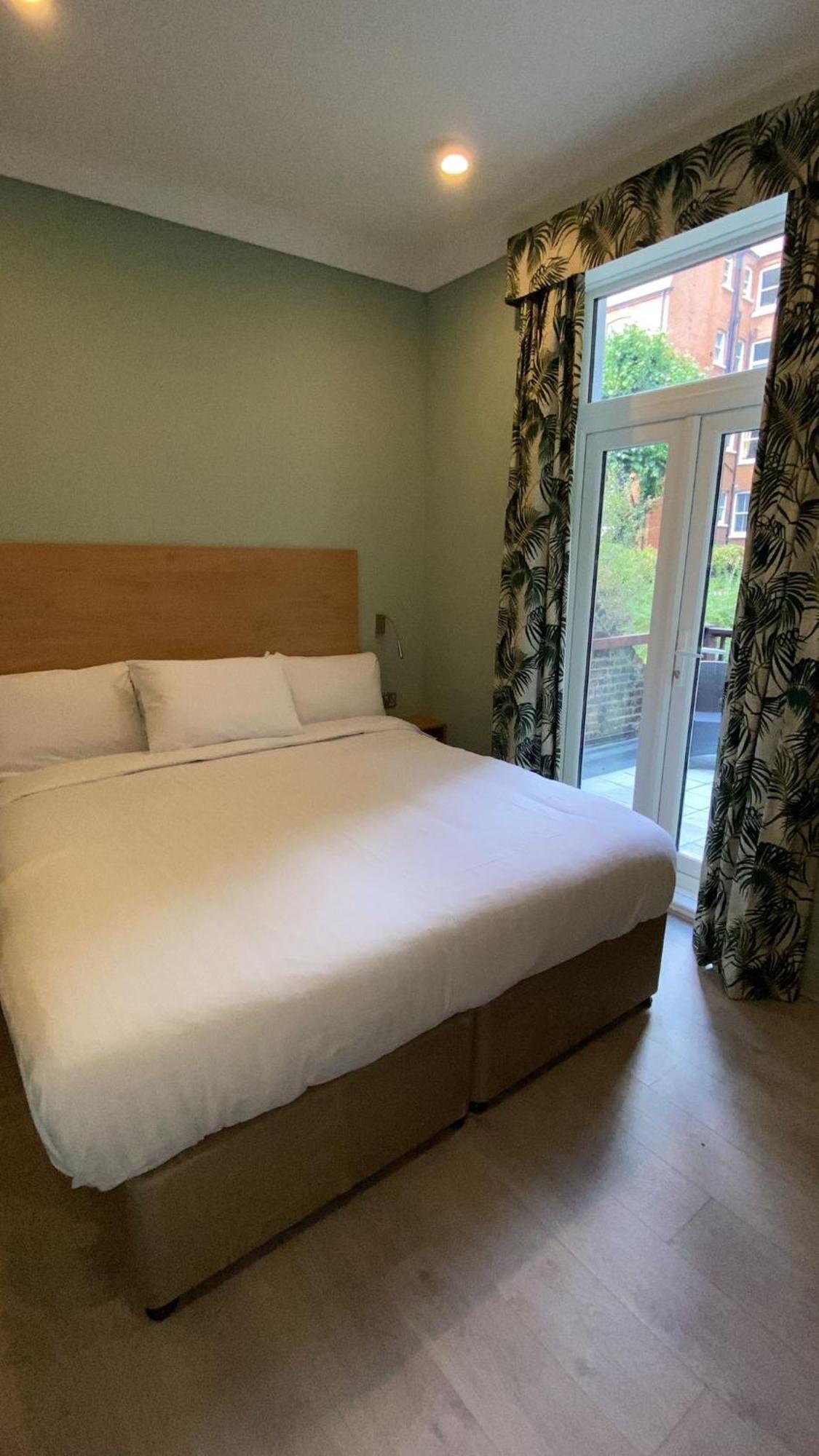 Marldon Olympia Hotel Лондон Екстер'єр фото