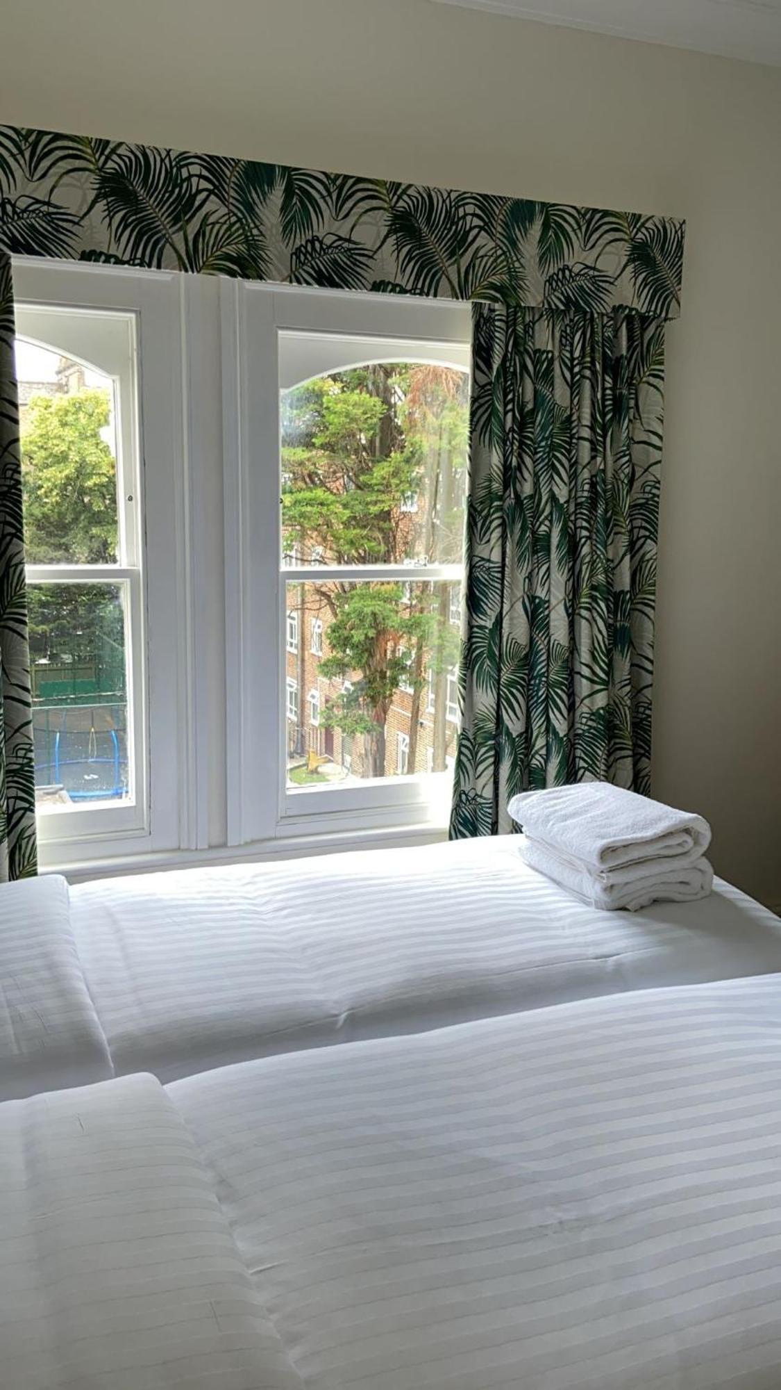 Marldon Olympia Hotel Лондон Екстер'єр фото